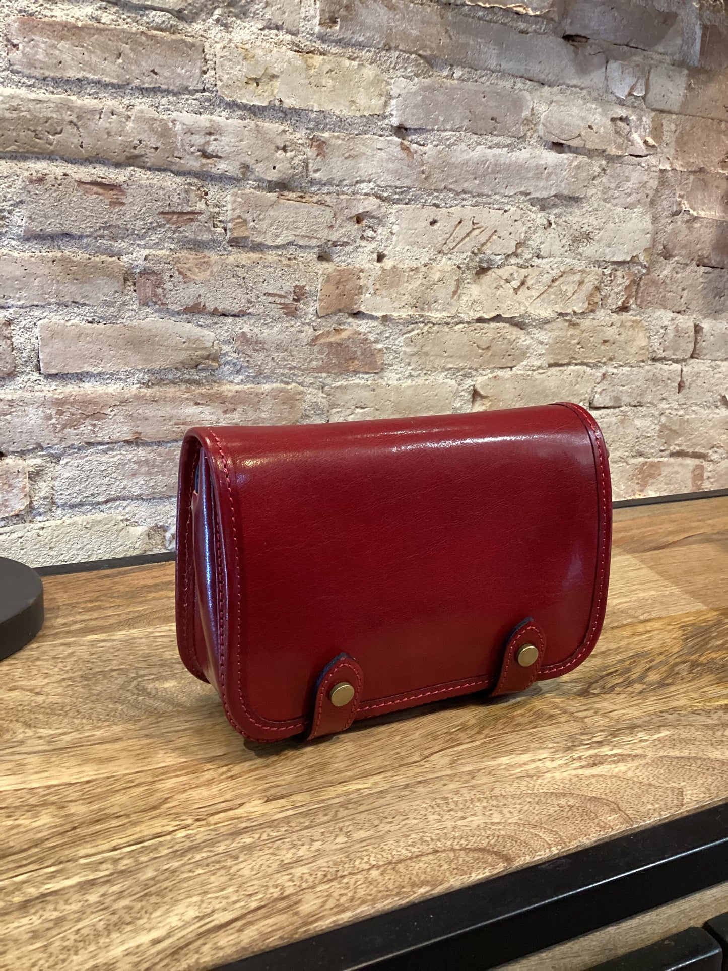 Ta 044 Red