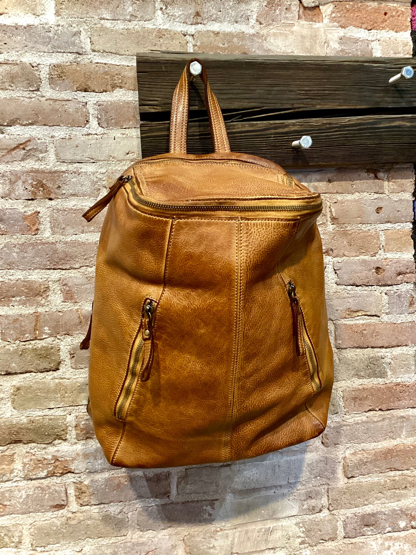 U019 Cuoio