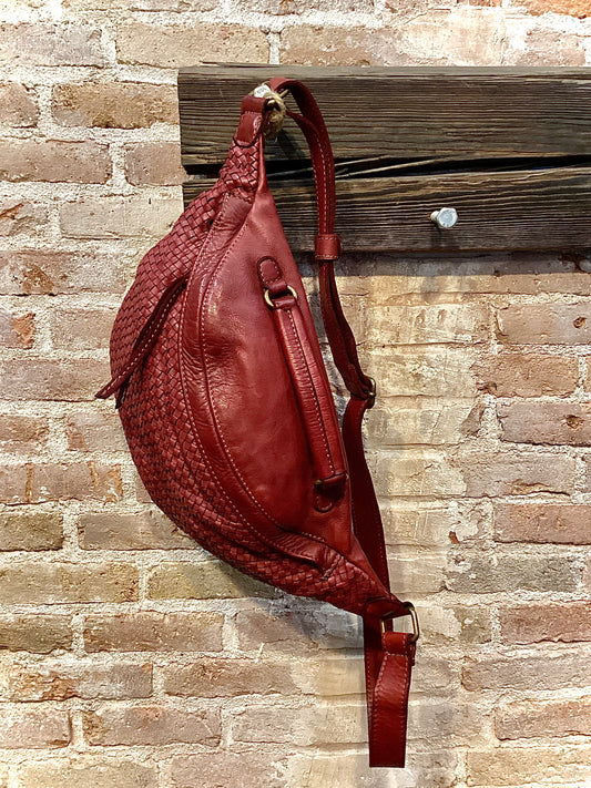 800407 Red