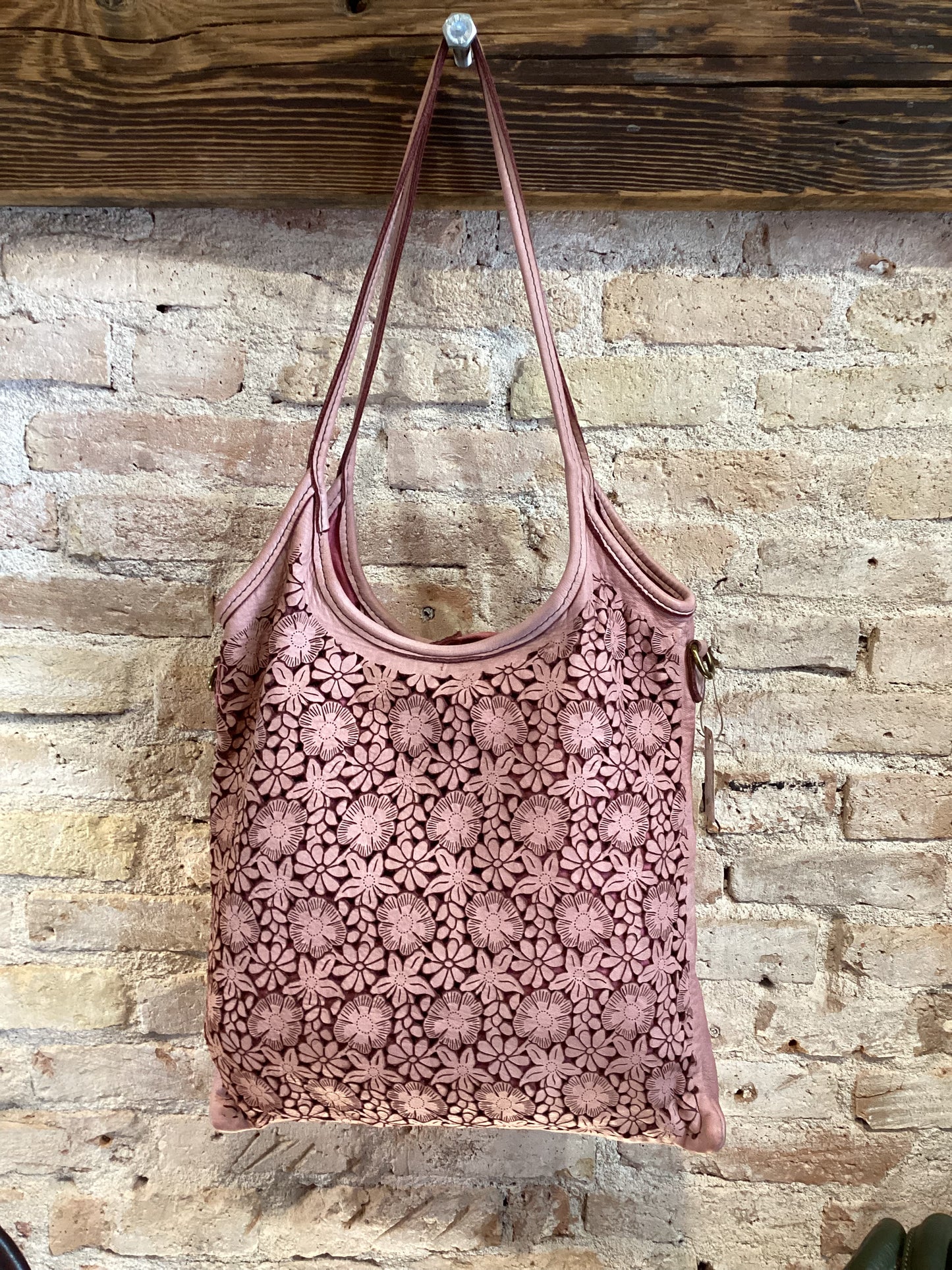 Laser pink shopper