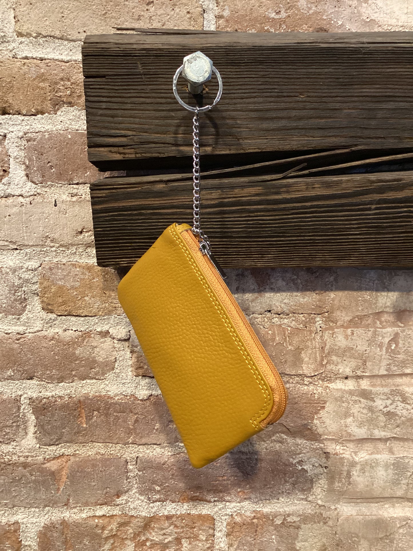 Dm 8662 yellow