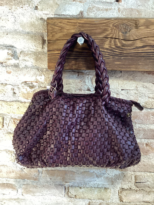 8907 Bordo